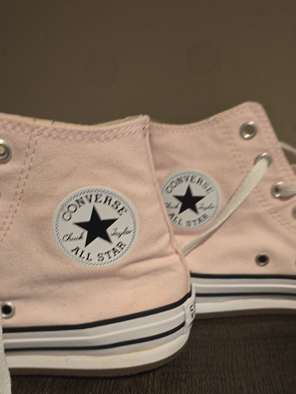 Girl's Converse Hi-top Light Pink Worn One Single Time🙄 Size 3 - Picture 3 of 12